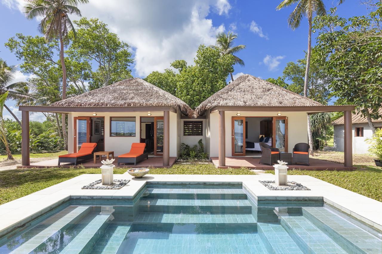 Eratap Beach Resort ポートビラ エクステリア 写真