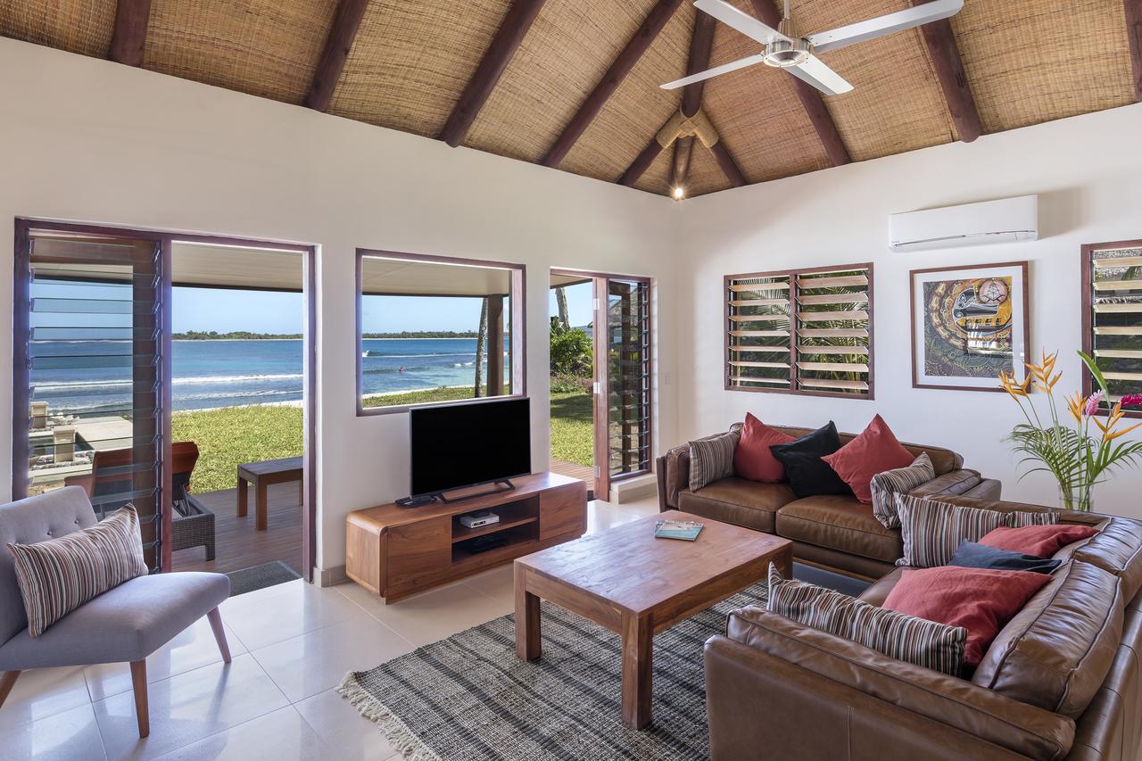 Eratap Beach Resort ポートビラ エクステリア 写真