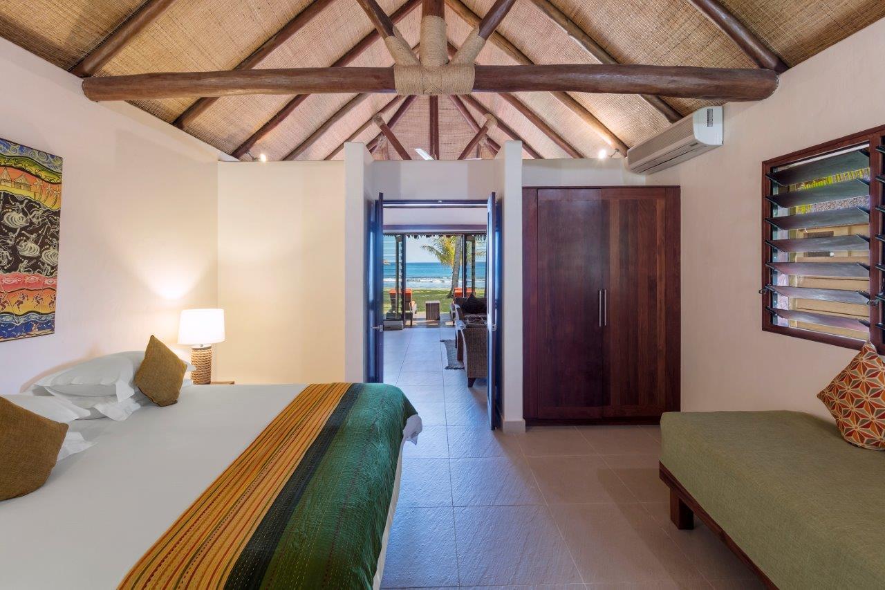Eratap Beach Resort ポートビラ エクステリア 写真
