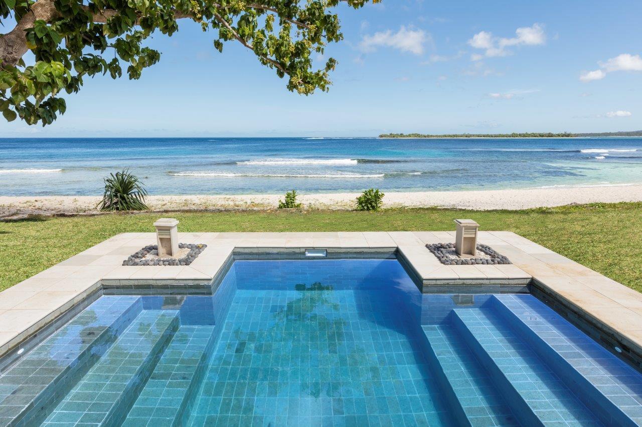 Eratap Beach Resort ポートビラ エクステリア 写真