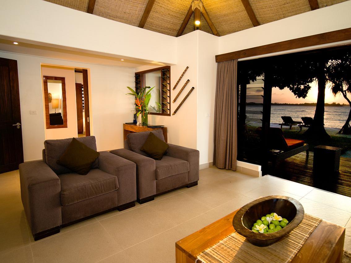 Eratap Beach Resort ポートビラ エクステリア 写真
